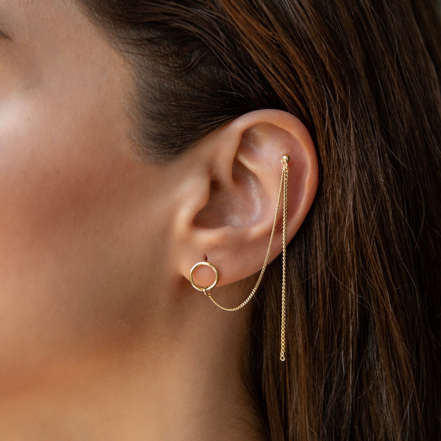 Pendientes de cadena con lazo dorado