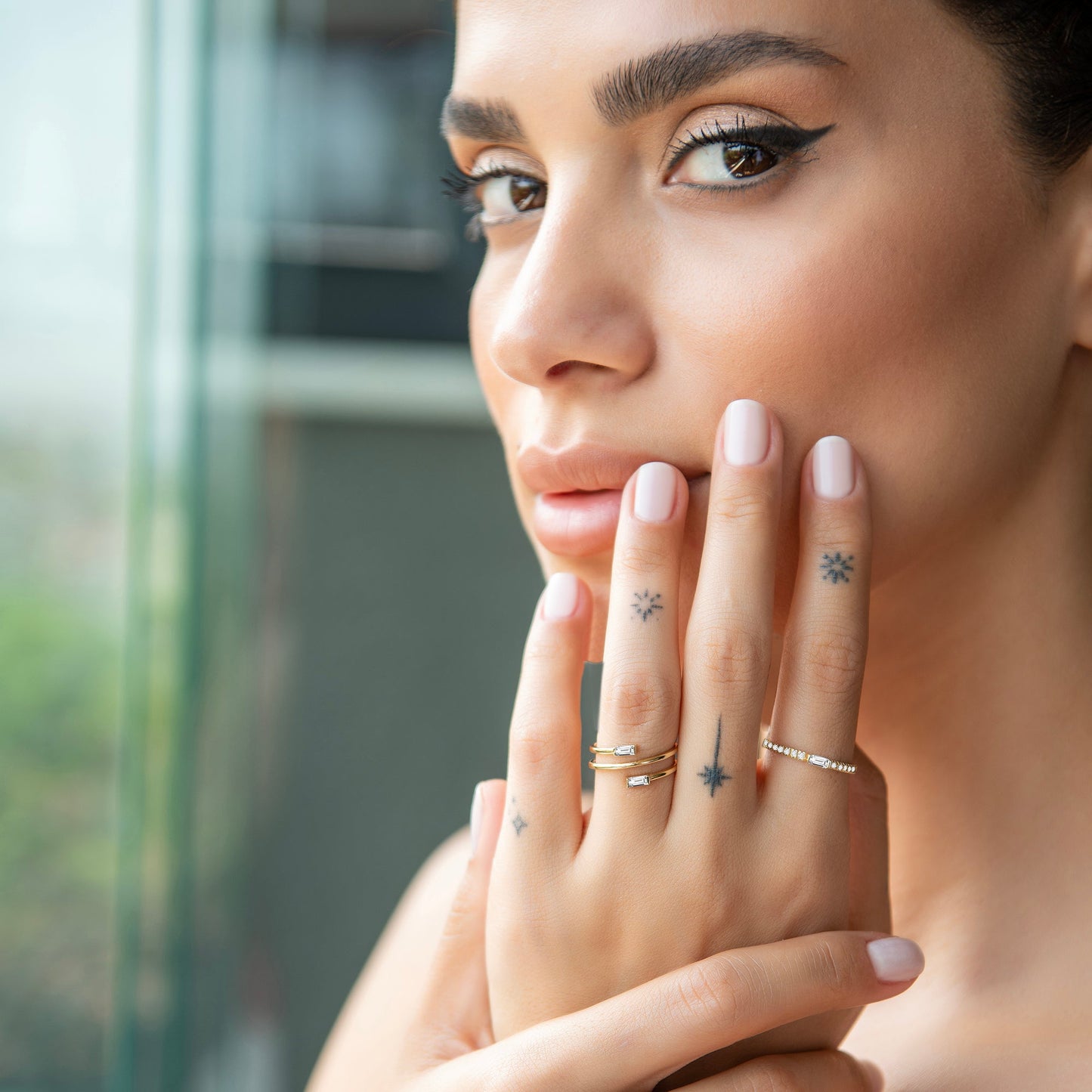 Half Round Baguette Gold Ring Focus