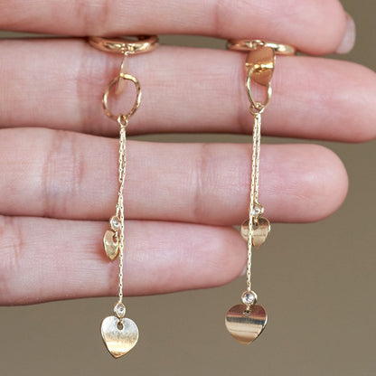 Pendientes colgantes de oro con eslabones de corazón