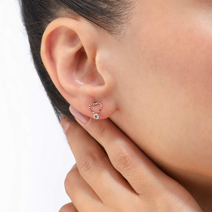 Boucles d'oreilles mini coeur en or